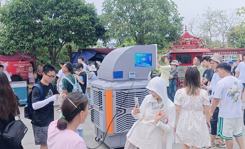 天游ty8风的移动冷风机坐标在湖北武汉黄鹤楼，为游客通风降温消暑案例